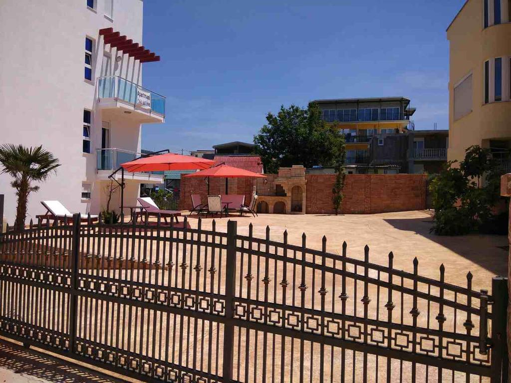 Apartments Vila A1 Добра-Вода Экстерьер фото