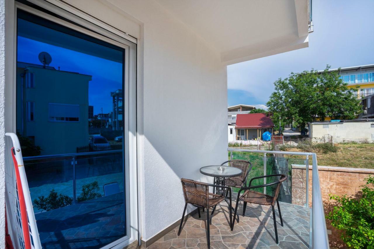 Apartments Vila A1 Добра-Вода Экстерьер фото