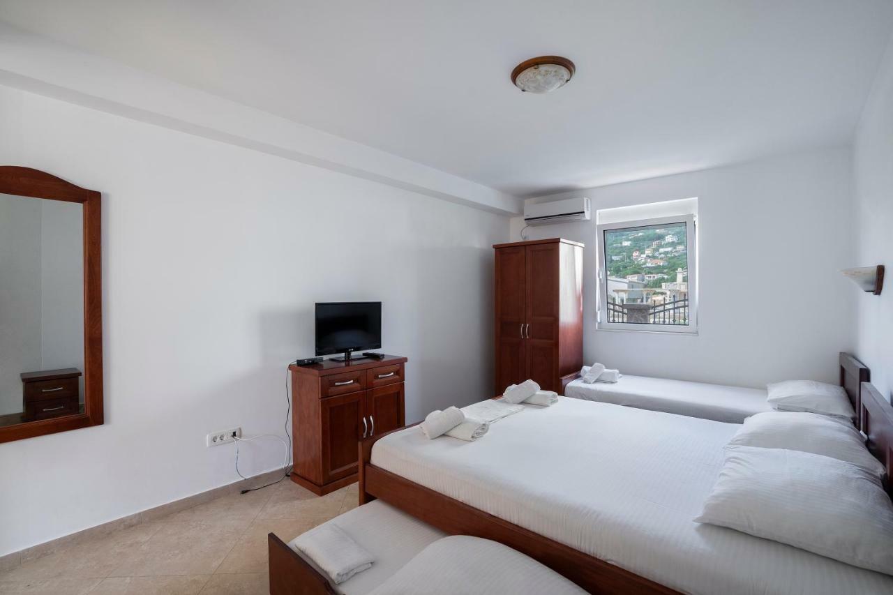 Apartments Vila A1 Добра-Вода Экстерьер фото