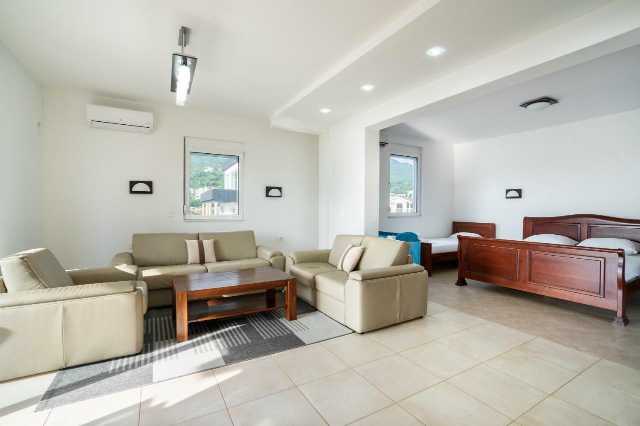 Apartments Vila A1 Добра-Вода Экстерьер фото