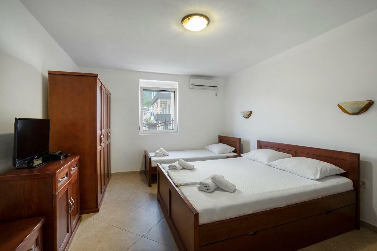 Apartments Vila A1 Добра-Вода Экстерьер фото